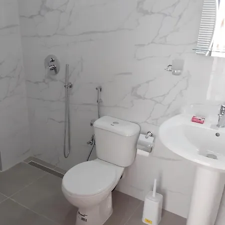 Jakupi Διαμέρισμα Σαράντα